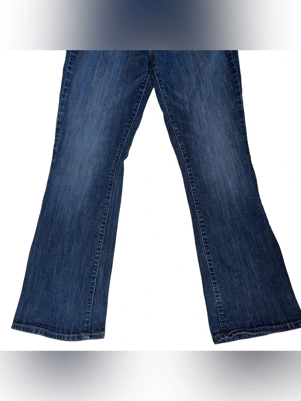Levi’s 515 Bootcut Jeans Women’s Dark Wash Mid Rise Stretch